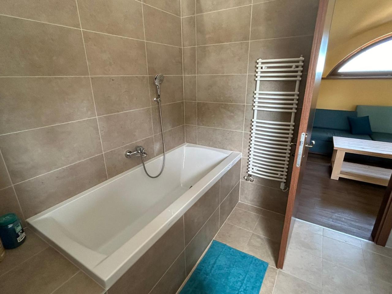 Borbora Borhaz Villa Vászoly Екстериор снимка